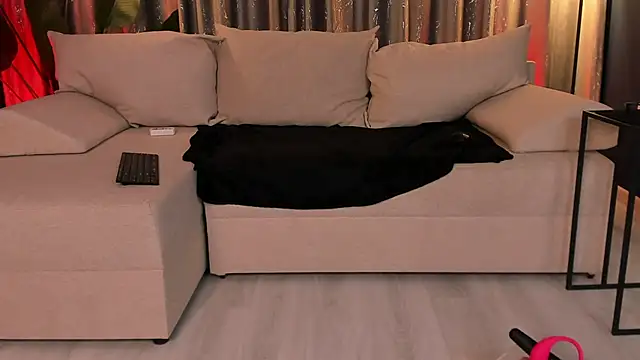 ShyCollegeBB's cam snapshot