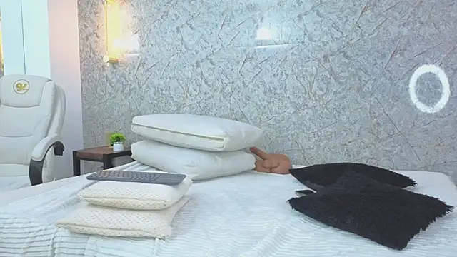 ximena_case's cam snapshot