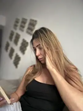 RaquelleDevon's cam snapshot