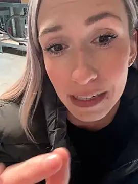 lola_tentatiion live sex cam