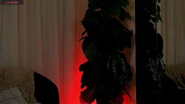 EvaAmanti's cam snapshot