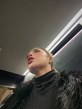 Alirawrz's cam snapshot