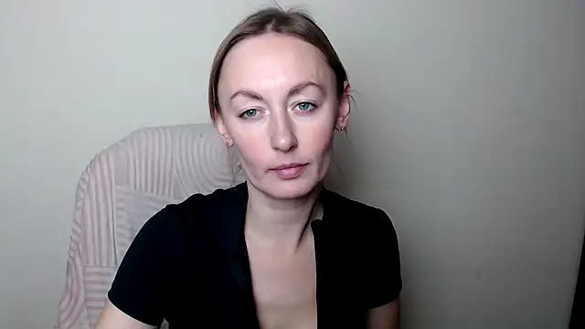 LiaSeass_'s cam snapshot