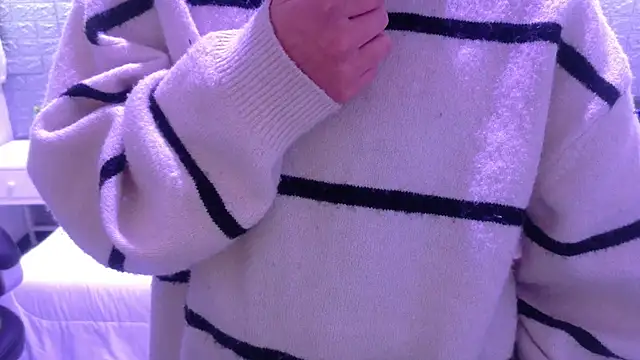 Natalie_loffreda's cam snapshot