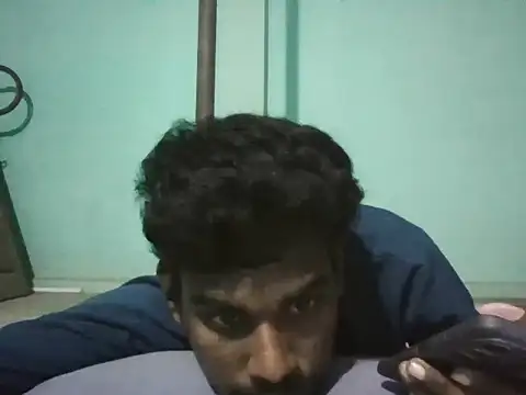 Tamilgud23's cam snapshot