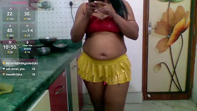 Teekhi_mirchii's cam snapshot