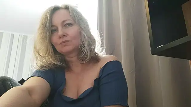 EdithManning's cam snapshot