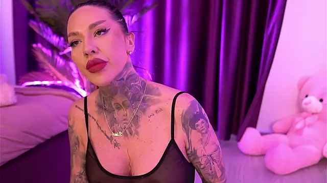 ScarletNoir's cam snapshot