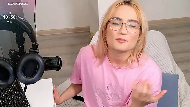 CuteYukiKun live sex cam