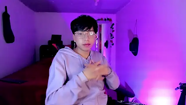 AnggelONfiree's cam snapshot