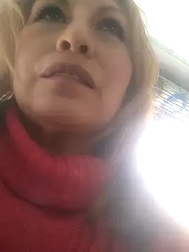 Kazsandraa's cam snapshot