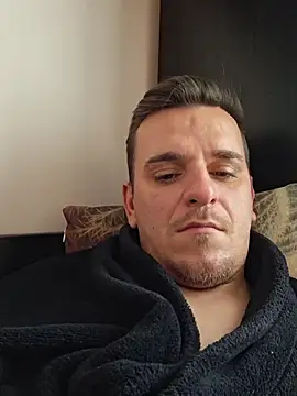 Huge_cock22cm live sex cam