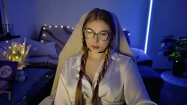 _your_Tessa_'s cam snapshot