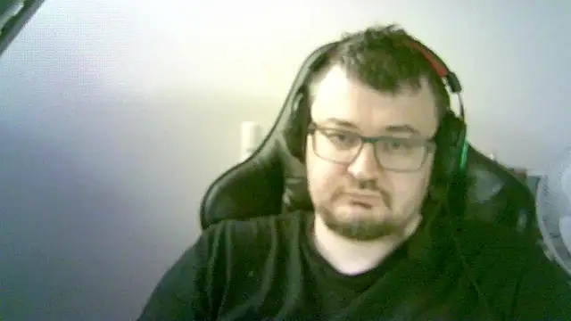 SirAbuser's cam snapshot