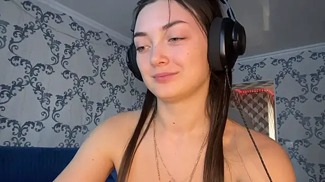 TwotyBright live sex cam