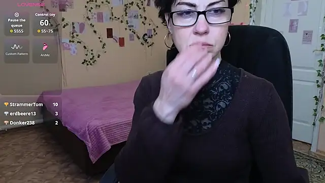 Ronda_Roni's cam snapshot