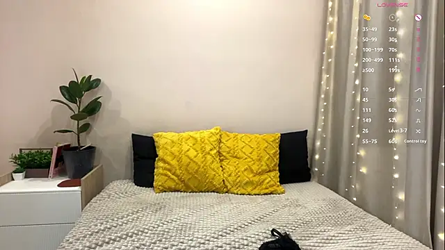 sun_under_skyy live sex cam