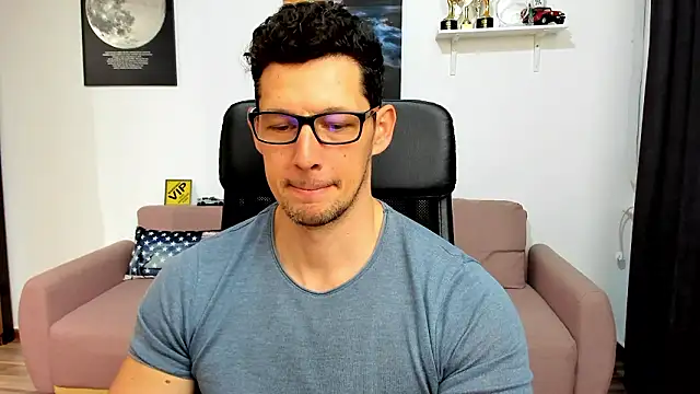 BrutusK08's cam snapshot