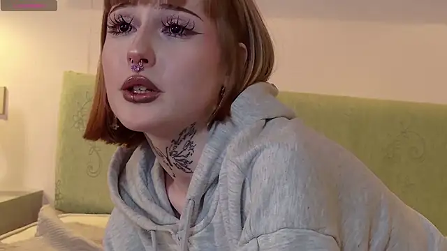 MilkMeSoftly's cam snapshot