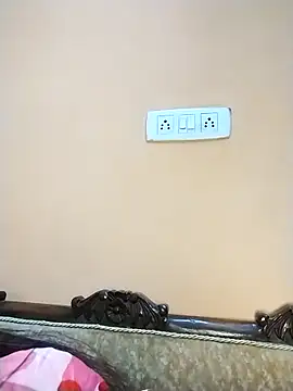 Frooty_11's cam snapshot