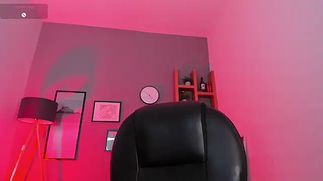 Valkiria_ponce's cam snapshot