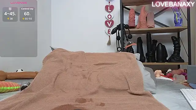 Love-Banaxy's cam snapshot