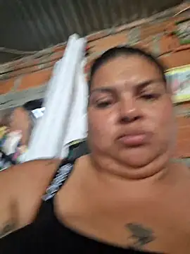 chubby_sexy_big_tits's cam snapshot