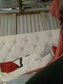 ZIPORA07's cam snapshot