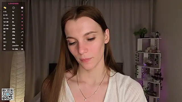 LaveraMeling live sex cam