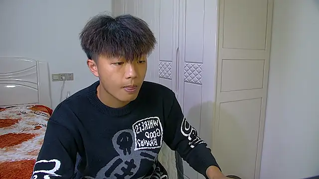 Chocolates-001's cam snapshot