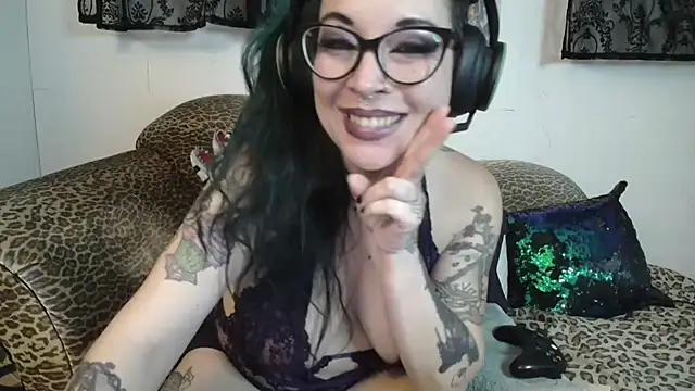 Missy-Dee's cam snapshot