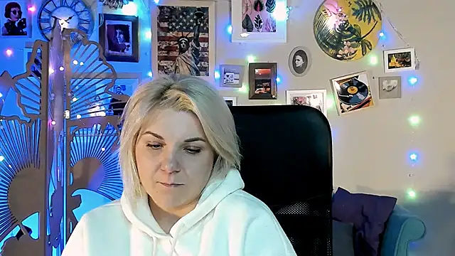 EvaEvals's cam snapshot