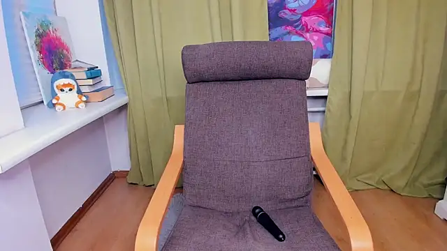 AntonettaTarring live sex cam