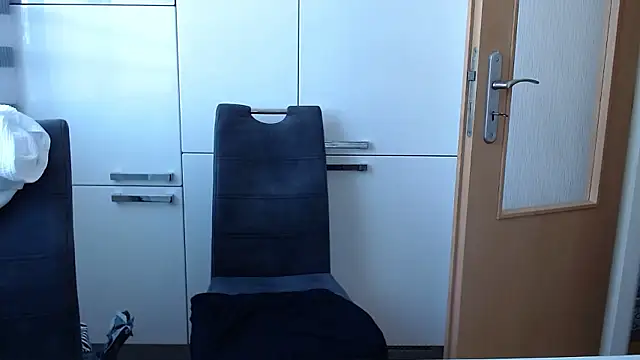 johnnym1 live sex cam