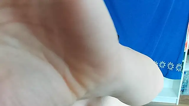 hotdestany's cam snapshot