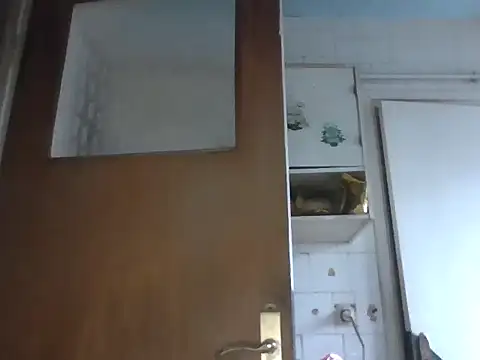 mariusica1@xh's cam snapshot