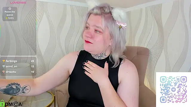 Mystiica's cam snapshot