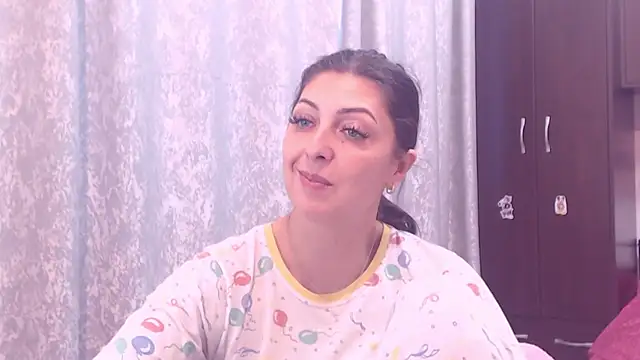 DivinSandra's cam snapshot