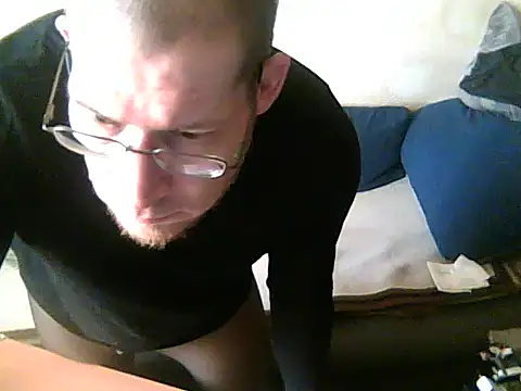 schmidtler35's cam snapshot