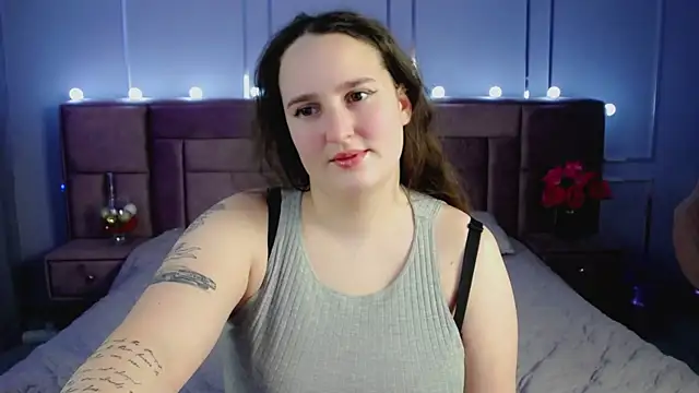 ElisonMinix's cam snapshot