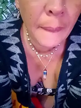 amatista_3012's cam snapshot