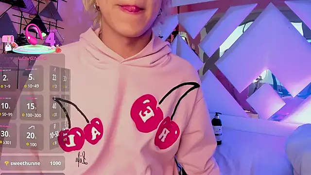 OliIverr22 live sex cam