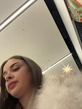 KristiRich live sex cam