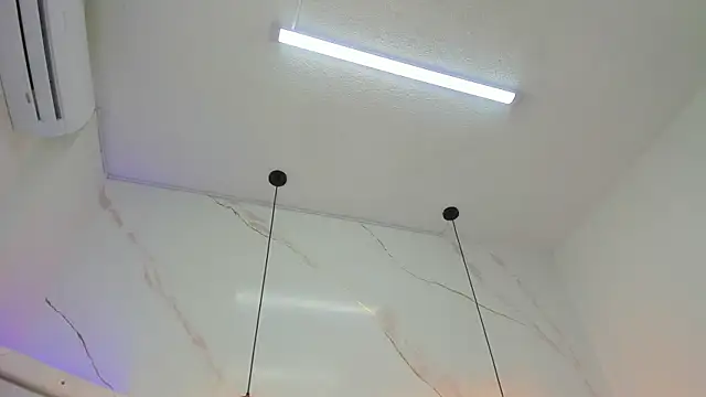 Belle_Brunette live sex cam