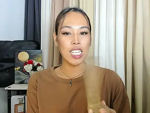 Savanna_White live sex cam