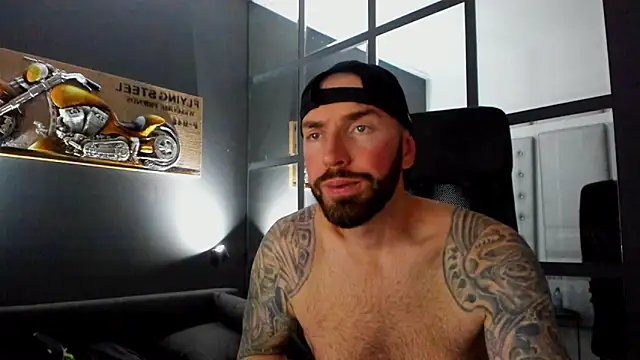 AronGrant live sex cam