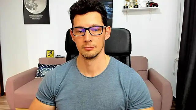 BrutusK08's cam snapshot