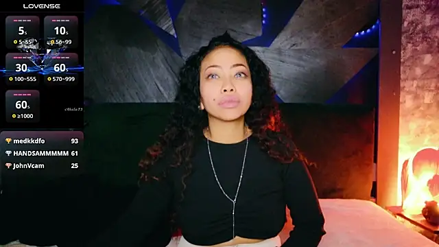 ElyaQuinn live sex cam