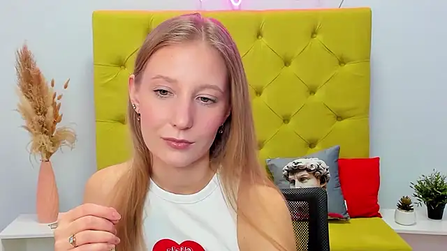 LolaWilsons's cam snapshot