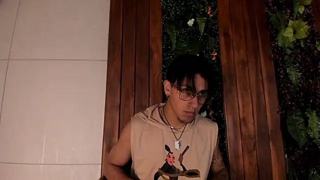 Andy_Joy_'s cam snapshot